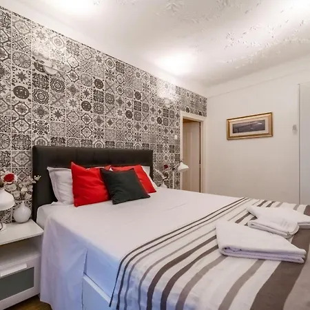 Апартаменты 2br In Bairro Alto - | By Airnest Лиссабон